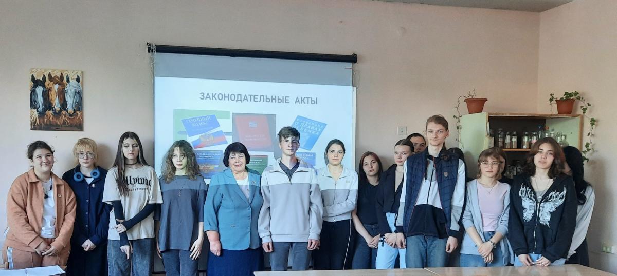 «Лучше один раз узнать,  что такое закон, чем - что такое наказание..»
