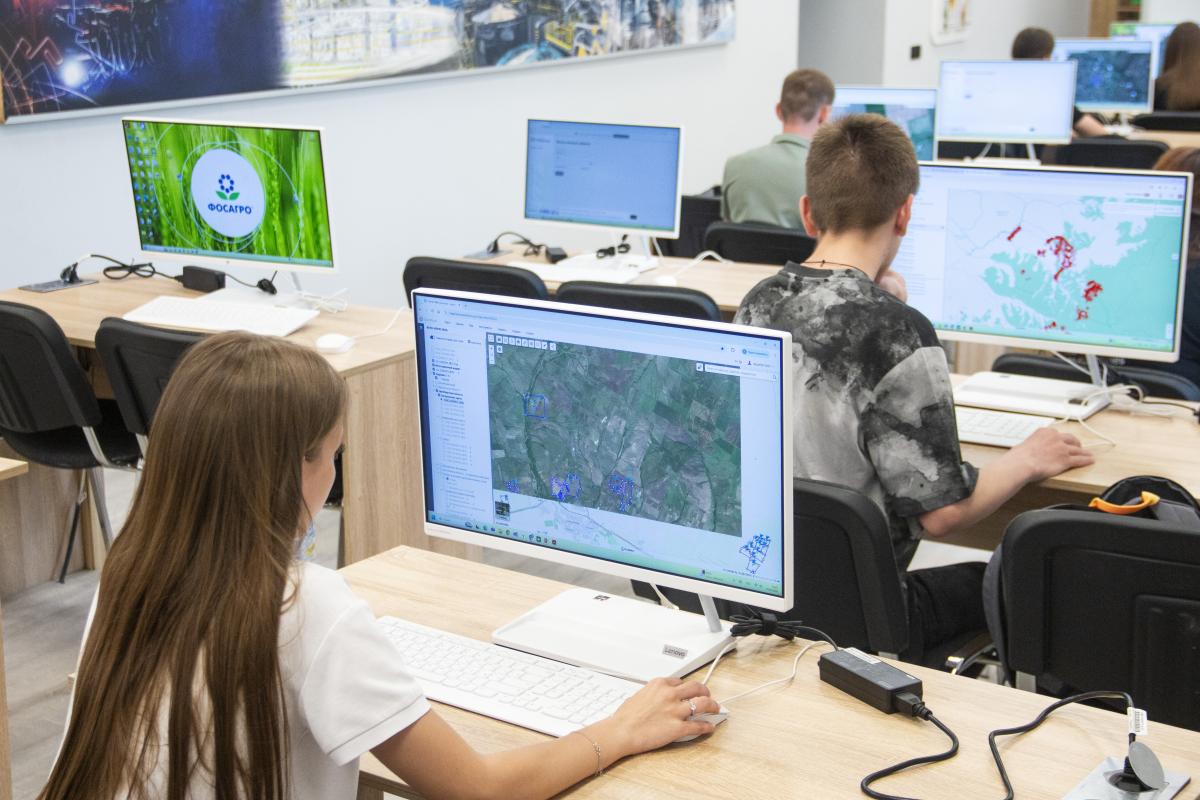 Подведены итоги регионального этапа «АгроНТРИ-2026» по направлению «АгроКосмос» Фото 5 Подведены итоги регионального этапа «АгроНТРИ-2026» по направлению «АгроКосмос» Фото 5