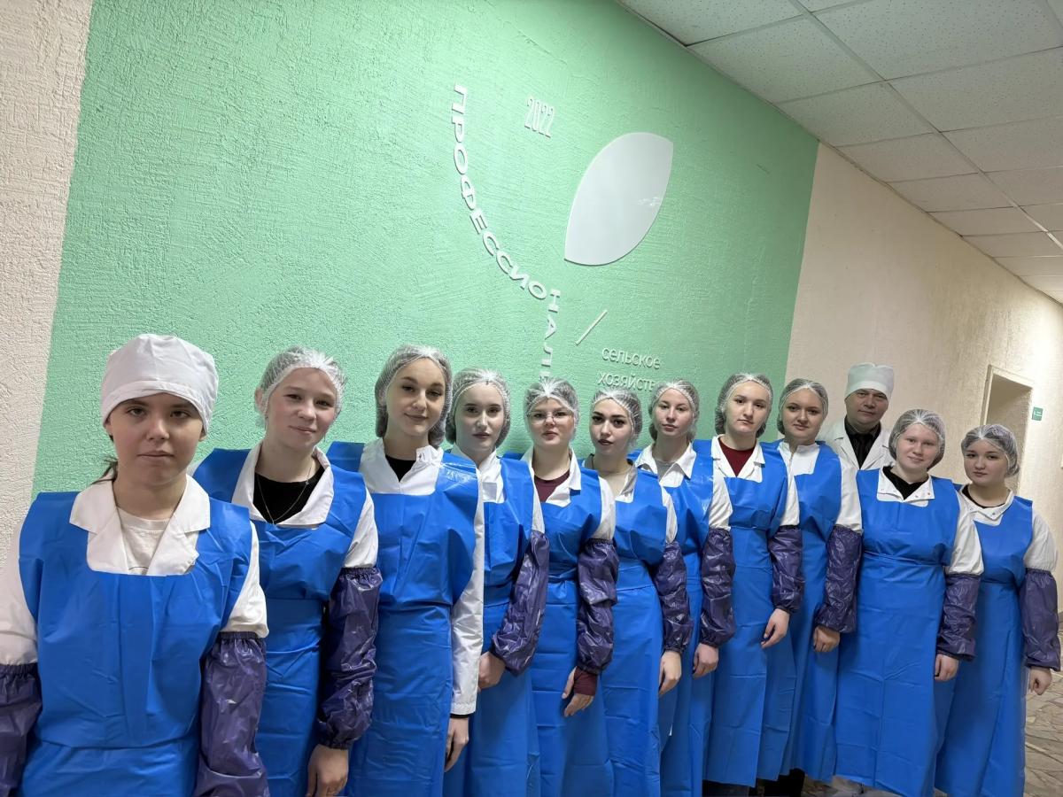 Будущие технологи отработали профессиональные навыки по производству рубленых полуфабрикатов