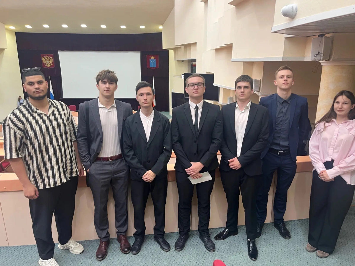 Студенты приняли участие в слушаниях по кибербезопасности в Саратовской областной Думе Фото 2 Студенты приняли участие в слушаниях по кибербезопасности в Саратовской областной Думе Фото 2