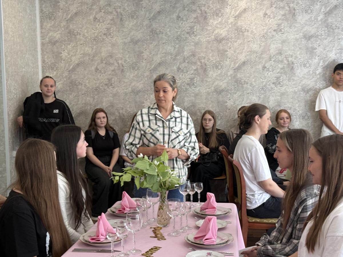 В Вавиловском университете будущих специалистов HoReCa учили искусству «Иммерсивного сервиса».