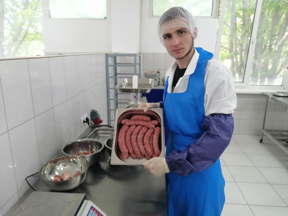 Демонстрационный экзамен специальности 19.02.12 Технология продуктов питания животного происхождения " ФП «ПРОФЕССИОНАЛИТЕТ» Фото 2 Демонстрационный экзамен специальности 19.02.12 Технология продуктов питания животного происхождения " ФП «ПРОФЕССИОНАЛИТЕТ» Фото 2