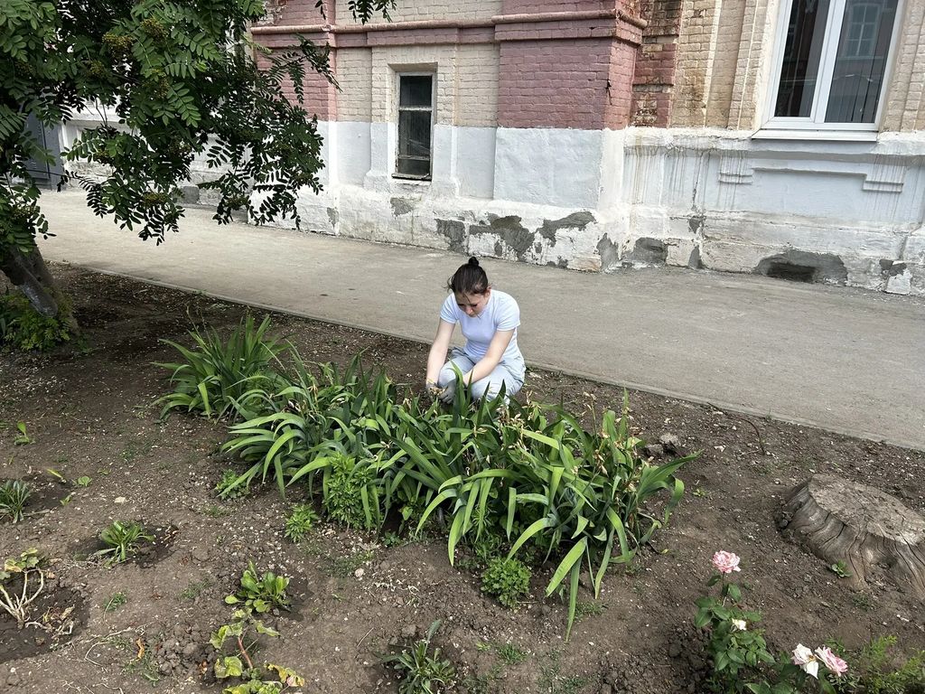 Всероссийская акция «Цветы России» в рамках проекта #РодинойГоржусь, посвящённая Дню России Фото 8 Всероссийская акция «Цветы России» в рамках проекта #РодинойГоржусь, посвящённая Дню России Фото 8