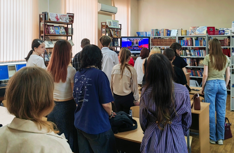 Мероприятие, посвященное Дню России: «Славься, Отечество»! Фото 3 Мероприятие, посвященное Дню России: «Славься, Отечество»! Фото 3