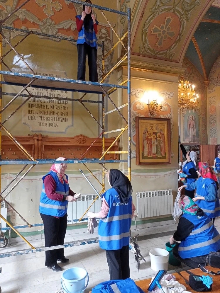 Благодарность коллективу колледжа за оказанную помощь Покровскому собору Фото 4
