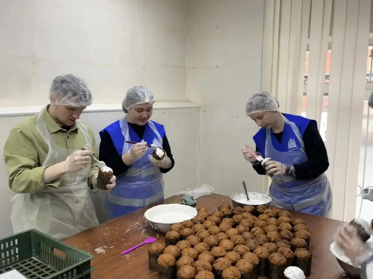 Благодарность коллективу колледжа за оказанную помощь Покровскому собору Фото 5