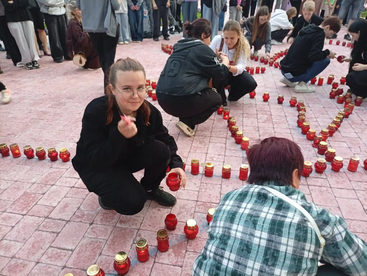 Студенты Марксовского филиала Вавиловского университета приняли участие в традиционной «Вахте памяти» Фото 5