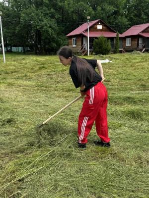 Участие студентов института агробизнеса в субботнике СОЛ «Чардым»