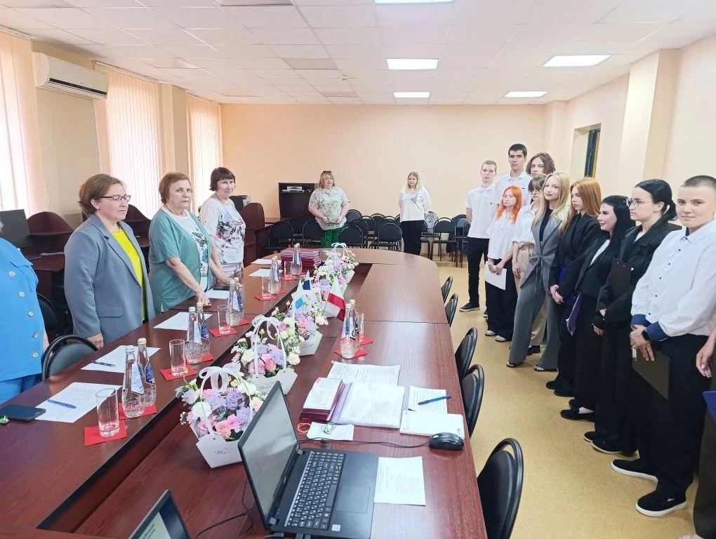 В Финансово-технологическом колледже прошли защиты дипломных работ Фото 1 В Финансово-технологическом колледже прошли защиты дипломных работ Фото 1