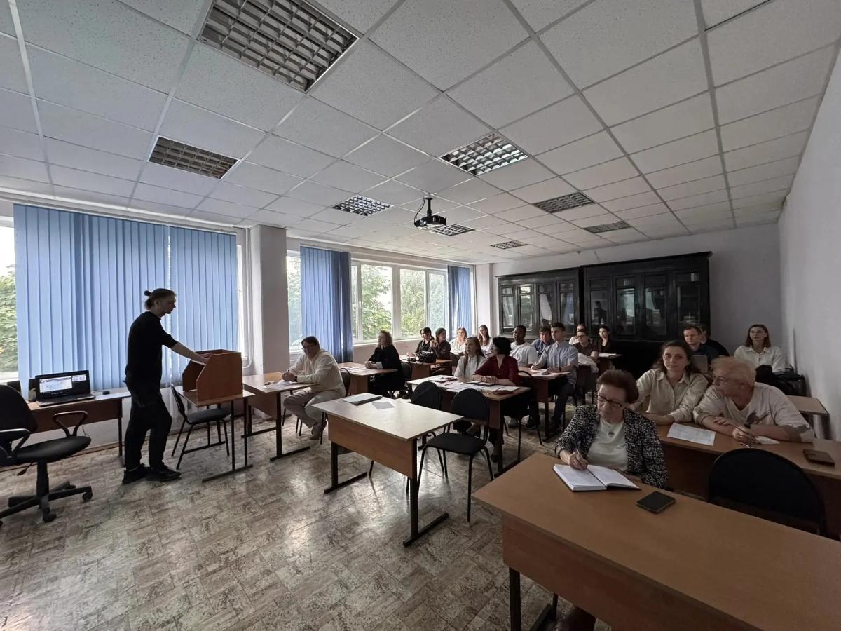 Предварительное заслушивание докладов по темам выпускных квалификационных работ