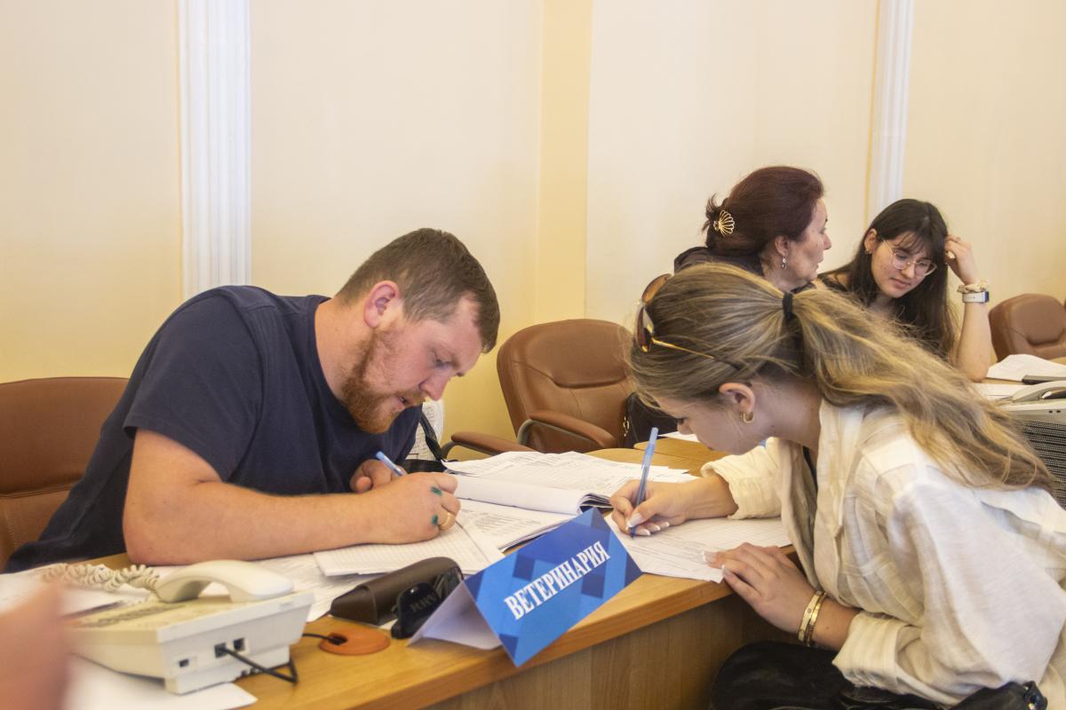 Более двух тысяч будущих студентов выбрали Вавиловский университет в первые дни приёма Фото 2 Более двух тысяч будущих студентов выбрали Вавиловский университет в первые дни приёма Фото 2
