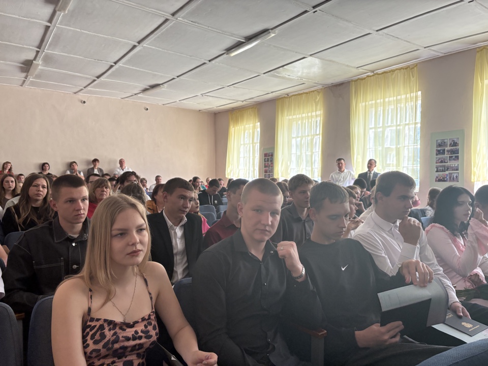 Вавиловский университет поддержал выпускников Петровского аграрно-технологического техникума на торжественном вручении дипломов Фото 2 Вавиловский университет поддержал выпускников Петровского аграрно-технологического техникума на торжественном вручении дипломов Фото 2