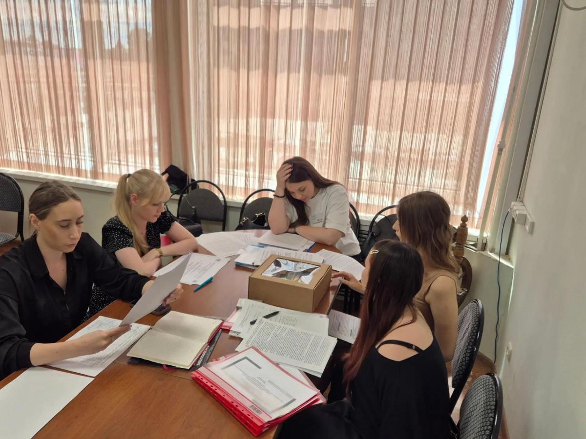 На кафедре бухгалтерского учёта и статистики прошла предзащита выпускных квалификационных работ Фото 9 На кафедре бухгалтерского учёта и статистики прошла предзащита выпускных квалификационных работ Фото 9