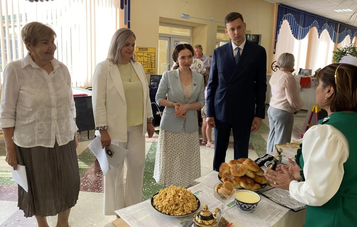 Представители вуза приняли участие в августовской педагогической конференции Петровского района Фото 1 Представители вуза приняли участие в августовской педагогической конференции Петровского района Фото 1