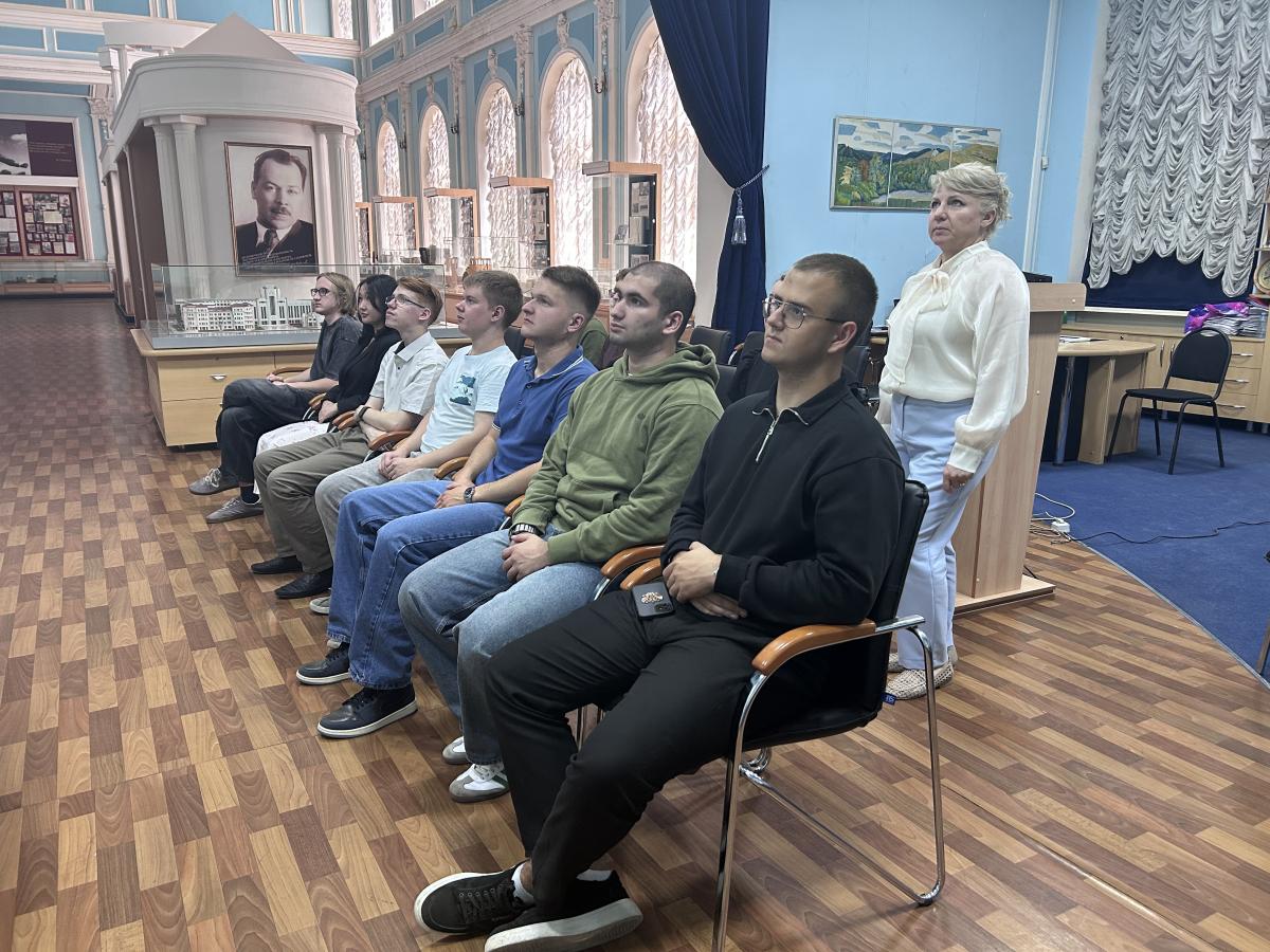 «Вечная память тебе, Беслан»: В Вавиловском университете почтили память жертв трагедии Фото 1 «Вечная память тебе, Беслан»: В Вавиловском университете почтили память жертв трагедии Фото 1