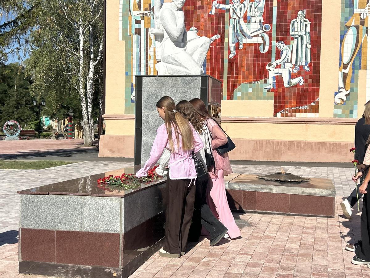 Митинг посвященный окончанию Второй Мировой войны Фото 3