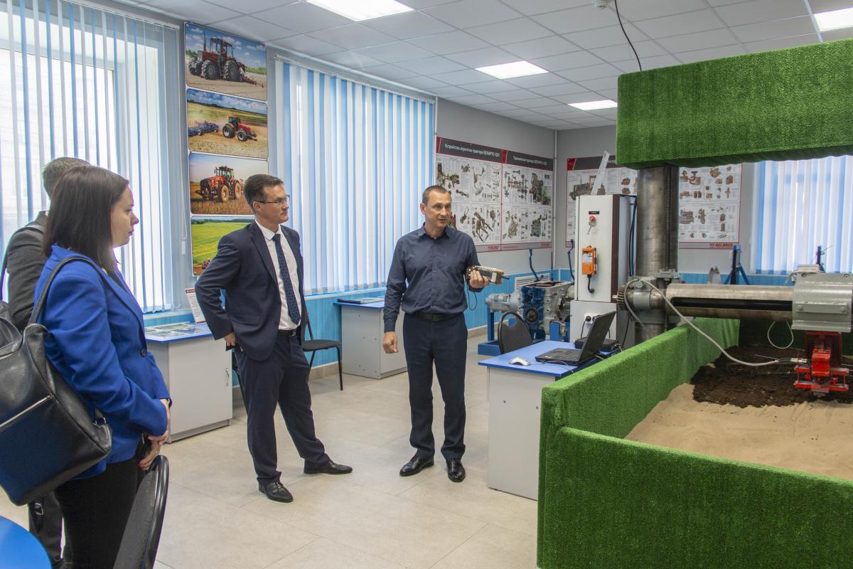 В Вавиловском университете началась кросс-вузовская экспертиза программы развития Фото 5 В Вавиловском университете началась кросс-вузовская экспертиза программы развития Фото 5