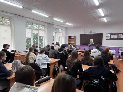 «Блокада. Подвиг и память»: урок мужества для студентов Марксовского филиала