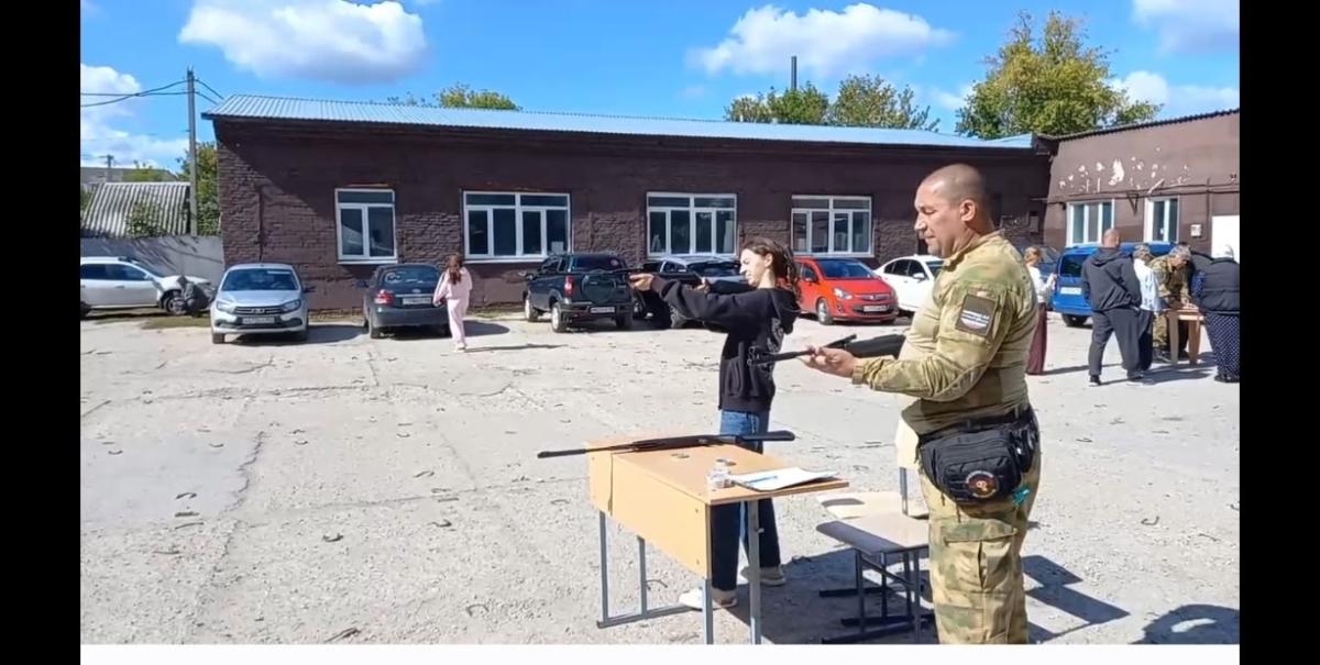 Успехи преподавателя и студентки техникума на турнире по казачьему боевому многоборью. Фото 1 Успехи преподавателя и студентки техникума на турнире по казачьему боевому многоборью. Фото 1