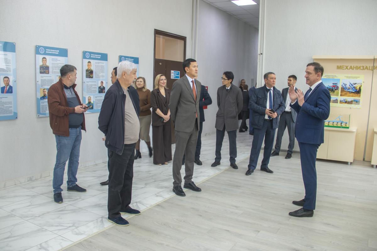 The delegation of the West Kazakhstan region assessed the potential of cooperation with Vavilov University Фото 4 The delegation of the West Kazakhstan region assessed the potential of cooperation with Vavilov University Фото 4