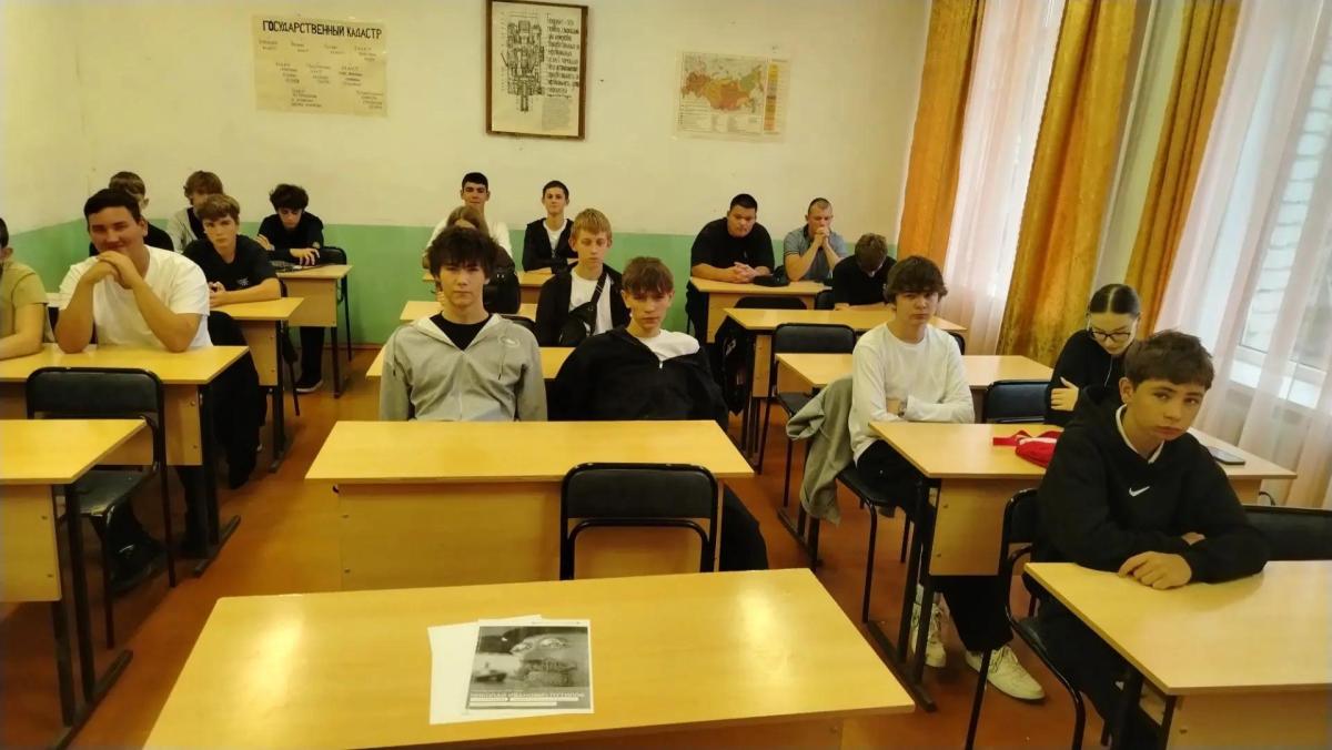 В Марксовском филиале прошёл классный час «Разговоры о важном», посвящённый Николаю Ивановичу Путилову Фото 1 В Марксовском филиале прошёл классный час «Разговоры о важном», посвящённый Николаю Ивановичу Путилову Фото 1