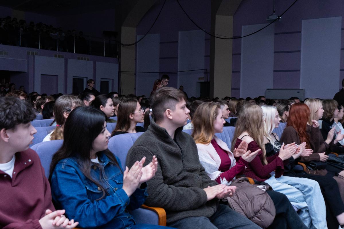 Состоялась торжественная церемония посвящения в студенты Вавиловского университета Фото 2