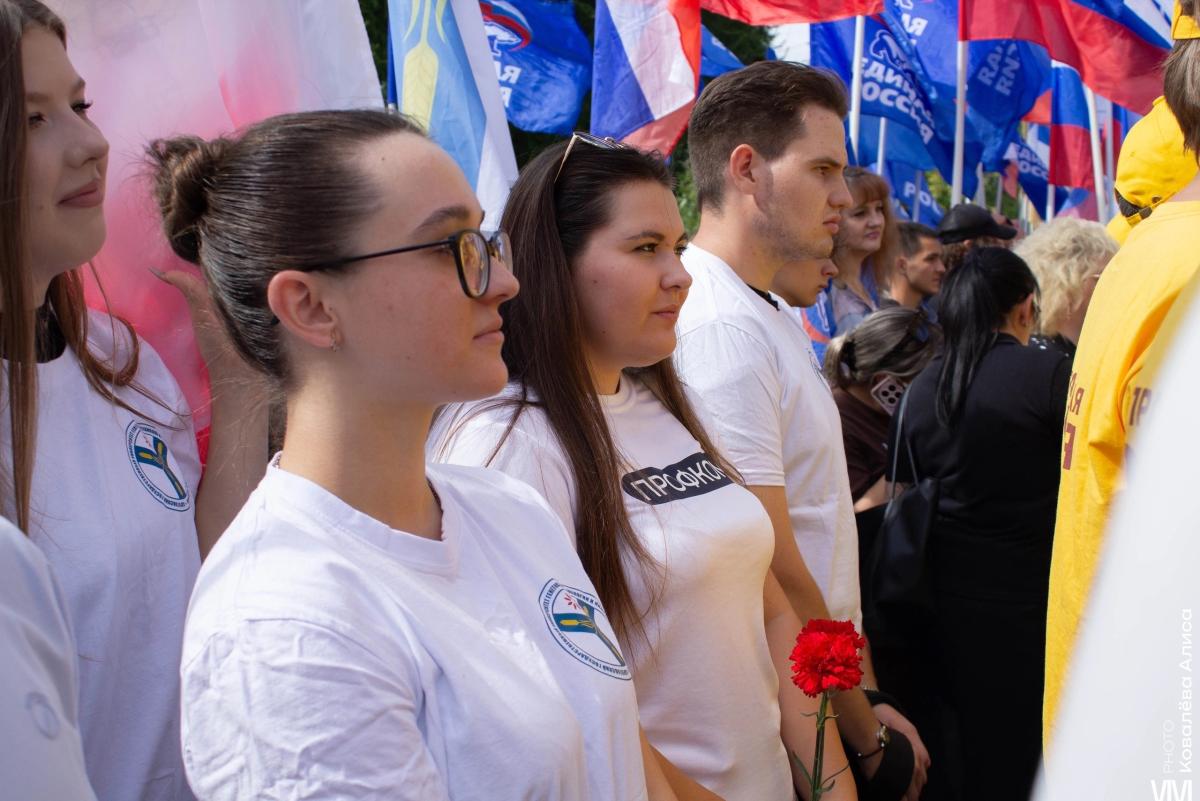 ВАВИЛОВСКИЙ УНИВЕРСИТЕТ ПРИНЯЛ УЧАСТИЕ В ЦЕРЕМОНИИ ЗАНЕСЕНИЯ ИМЕН В ПАРКЕ ПОБЕДЫ Фото 1