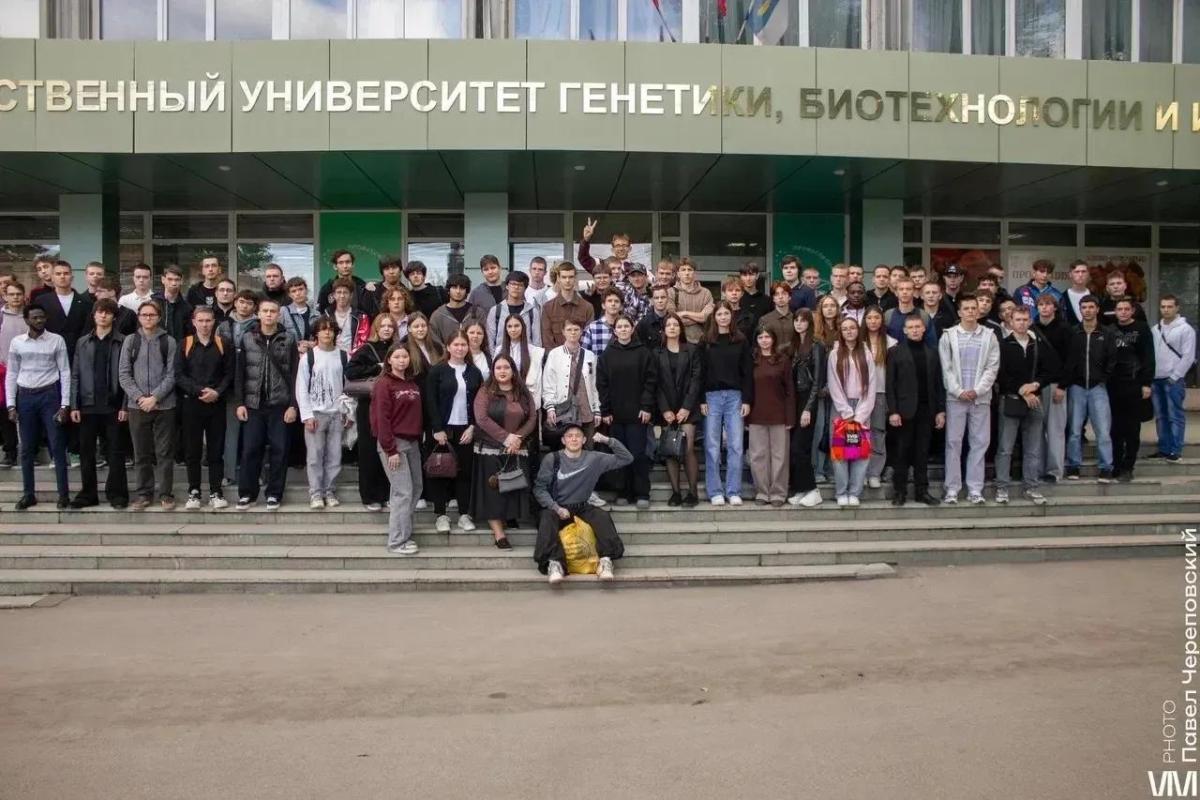 Торжественная церемония «Посвящение в студенты» профильных групп Фото 2 Торжественная церемония «Посвящение в студенты» профильных групп Фото 2