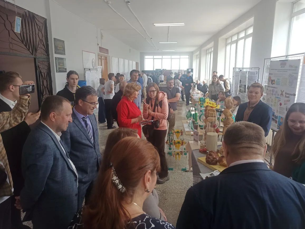 Участие в XI Международной выставке изобретений и инноваций им. Н.Г. Славянова Фото 2 Участие в XI Международной выставке изобретений и инноваций им. Н.Г. Славянова Фото 2
