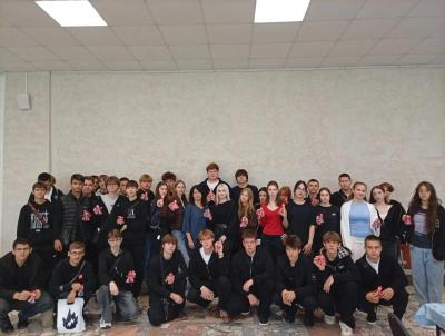 Нить, связывающая поколения: студенты групп ИС-18201 и ТЭИС-18101 освоили искусство тряпичной куклы