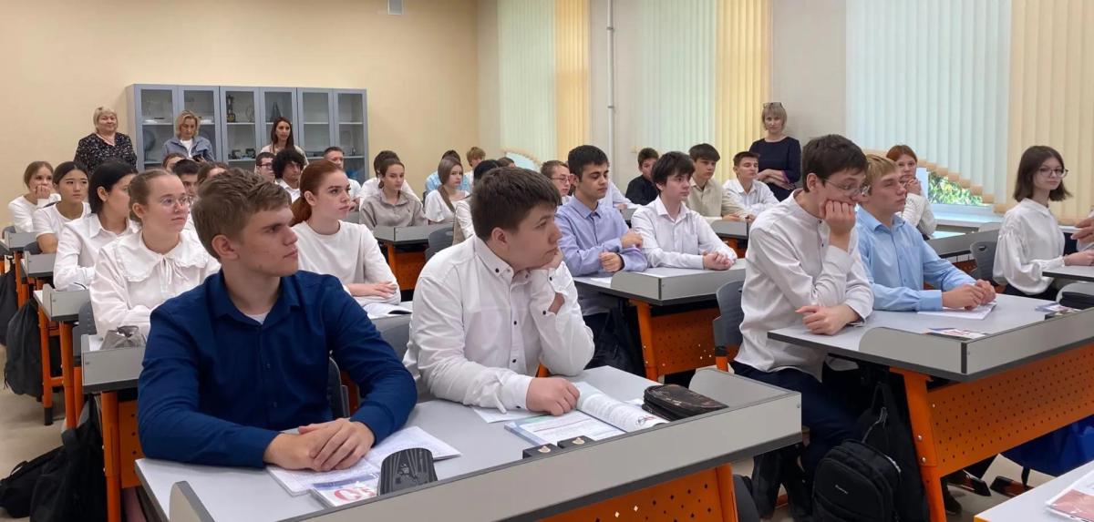 Продолжается реализация программы «Вавиловские классы» в школах Саратова Фото 3 Продолжается реализация программы «Вавиловские классы» в школах Саратова Фото 3