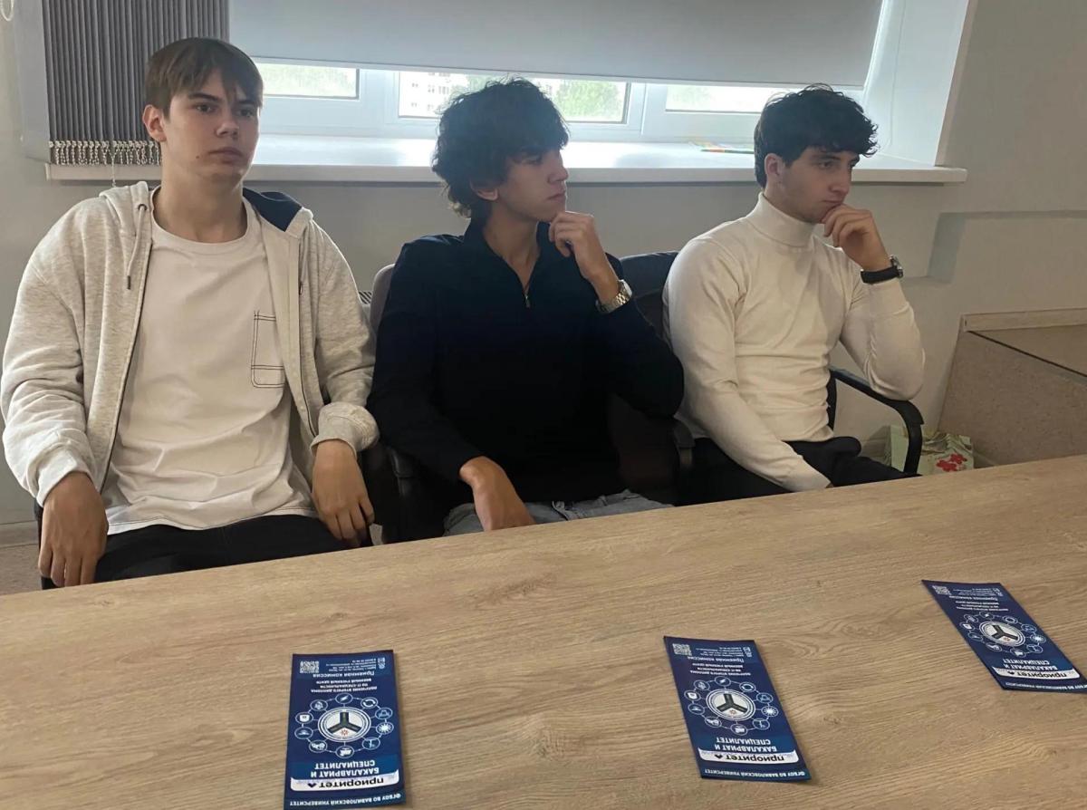 Продолжается реализация программы «Вавиловские классы» в школах Саратова Фото 7 Продолжается реализация программы «Вавиловские классы» в школах Саратова Фото 7