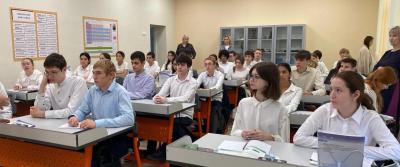 Продолжается реализация программы «Вавиловские классы» в школах Саратова