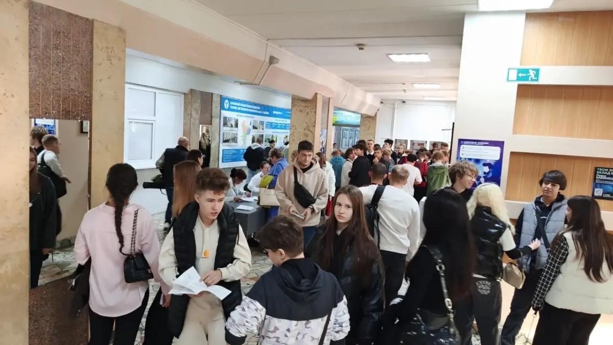 В Институте инженерии и робототехники прошел масштабный форум «Россия - мои горизонты» Фото 3 В Институте инженерии и робототехники прошел масштабный форум «Россия - мои горизонты» Фото 3