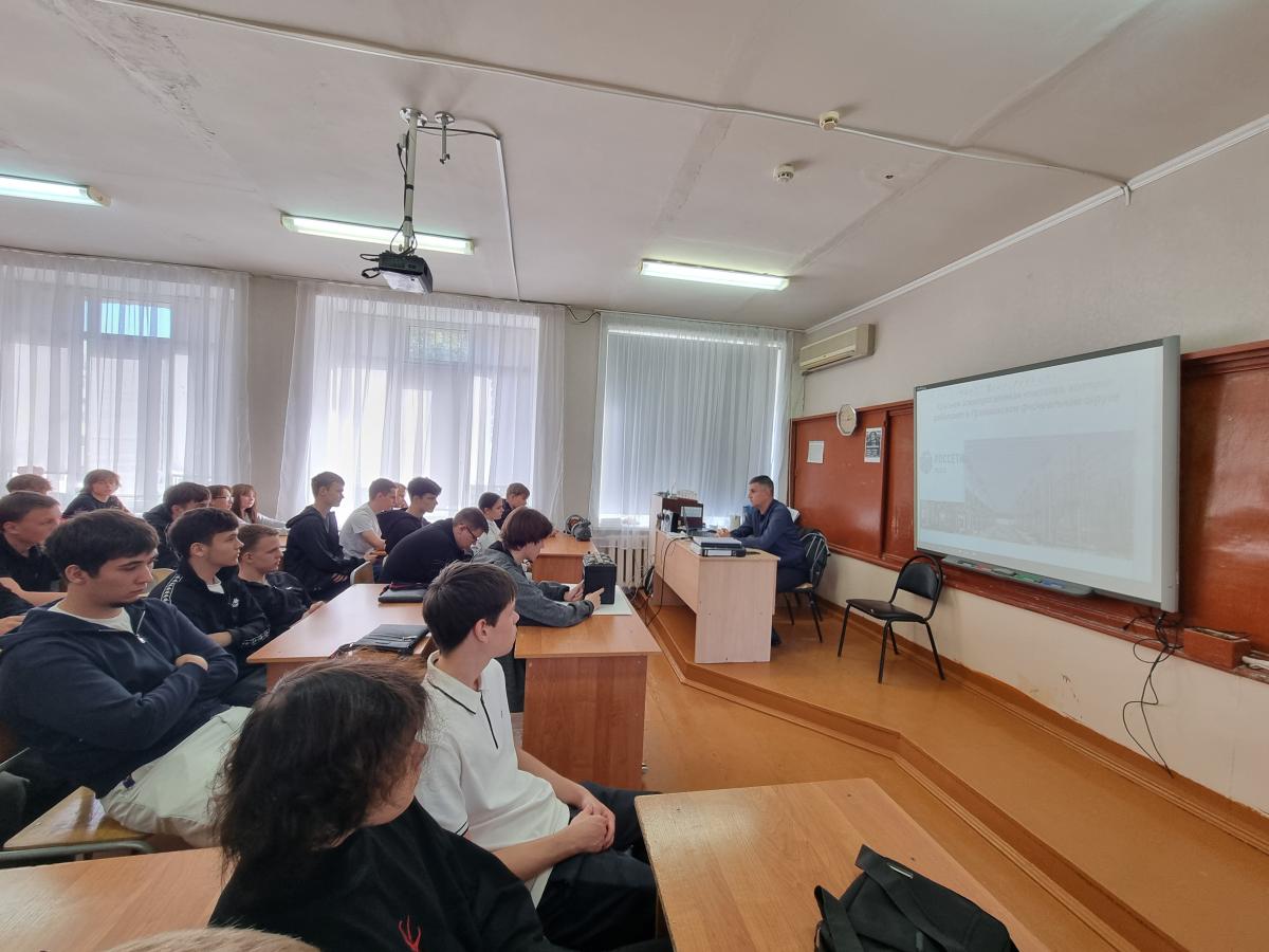 Встреча с будущими работодателями Фото 2 Встреча с будущими работодателями Фото 2
