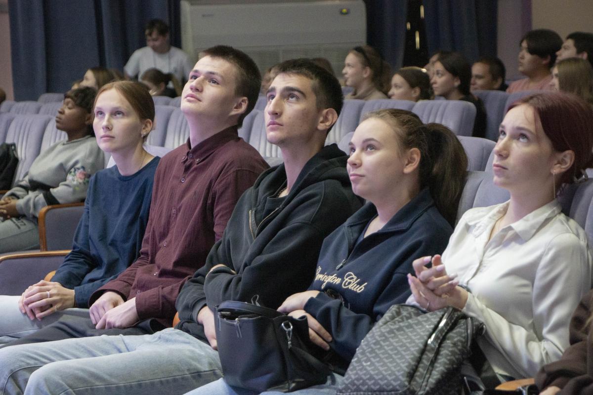 Вавиловский университет - участник межрегиональной дистанционной акции «#МыВместе» Фото 6 Вавиловский университет - участник межрегиональной дистанционной акции «#МыВместе» Фото 6
