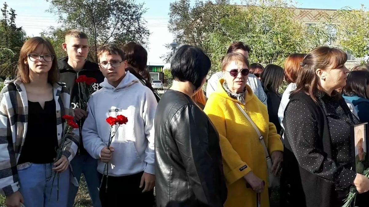 Митинг в честь присоединения ДНР, ЛНР, Запорожской и Херсонской областей к России Фото 4 Митинг в честь присоединения ДНР, ЛНР, Запорожской и Херсонской областей к России Фото 4