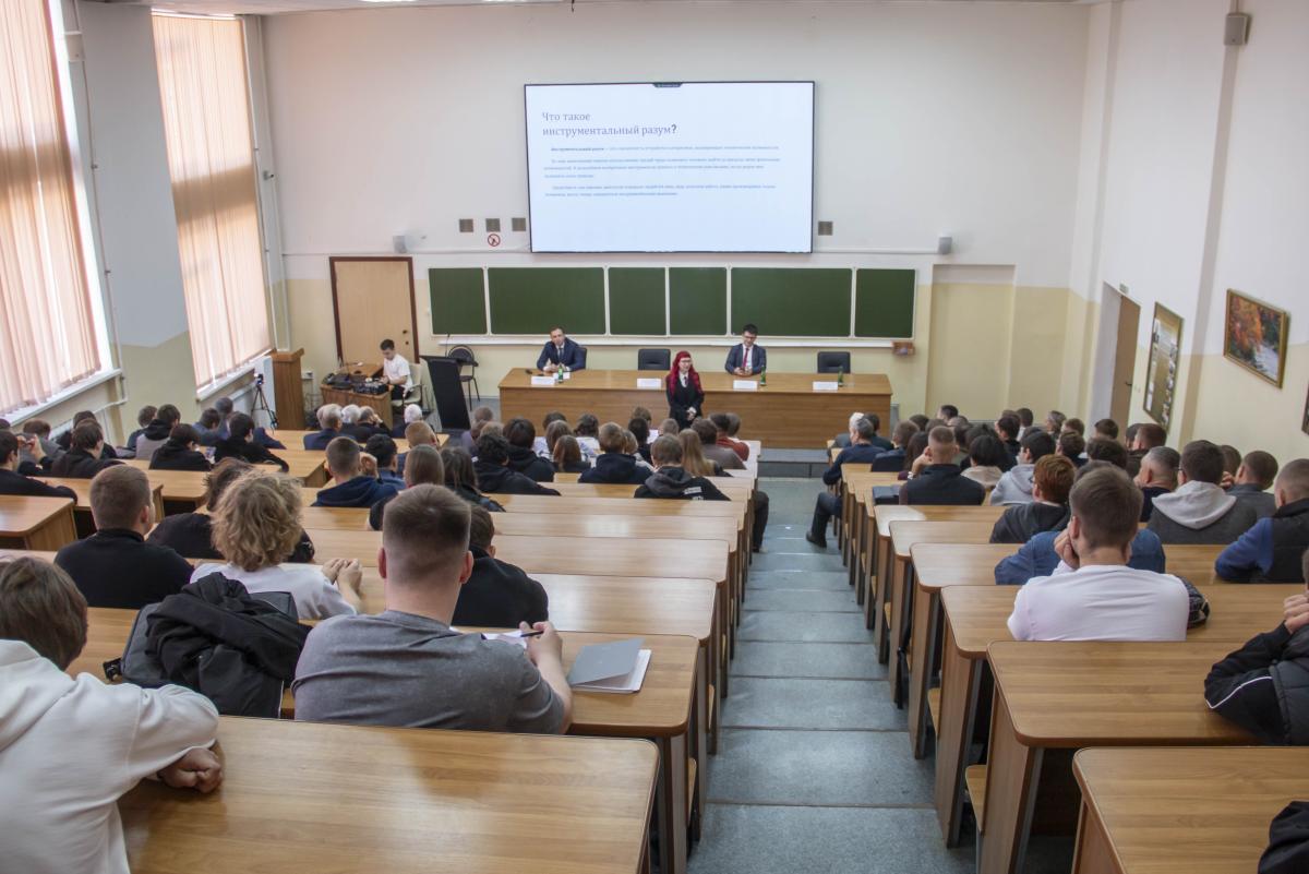 В Вавиловском университете обсудили вопросы инновационного технического обеспечения АПК Фото 8 В Вавиловском университете обсудили вопросы инновационного технического обеспечения АПК Фото 8