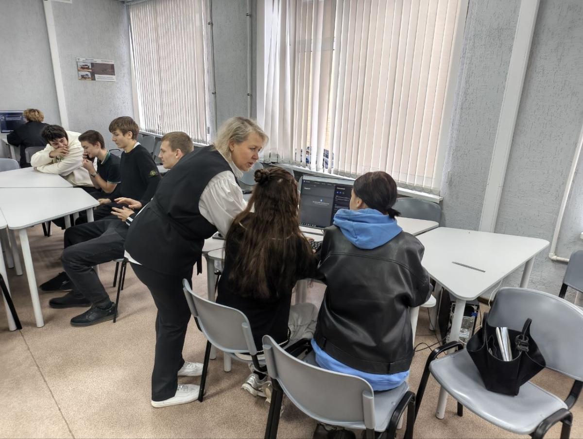 Школьники присоединились к всероссийской физико-технической контрольной «Выходи решать!» на площадке Вавиловского университета Фото 7 Школьники присоединились к всероссийской физико-технической контрольной «Выходи решать!» на площадке Вавиловского университета Фото 7