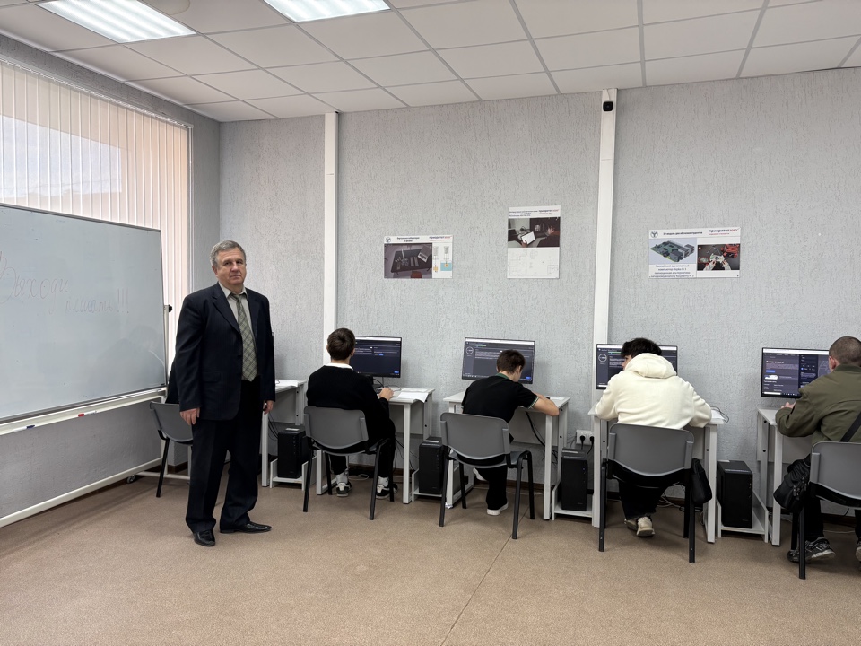 Школьники присоединились к всероссийской физико-технической контрольной «Выходи решать!» на площадке Вавиловского университета Фото 10 Школьники присоединились к всероссийской физико-технической контрольной «Выходи решать!» на площадке Вавиловского университета Фото 10