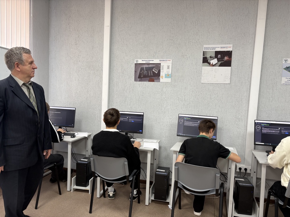 Школьники присоединились к всероссийской физико-технической контрольной «Выходи решать!» на площадке Вавиловского университета Фото 11 Школьники присоединились к всероссийской физико-технической контрольной «Выходи решать!» на площадке Вавиловского университета Фото 11