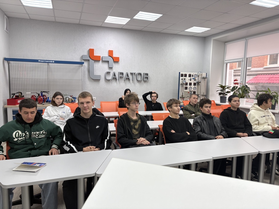 Школьники присоединились к всероссийской физико-технической контрольной «Выходи решать!» на площадке Вавиловского университета Фото 19 Школьники присоединились к всероссийской физико-технической контрольной «Выходи решать!» на площадке Вавиловского университета Фото 19