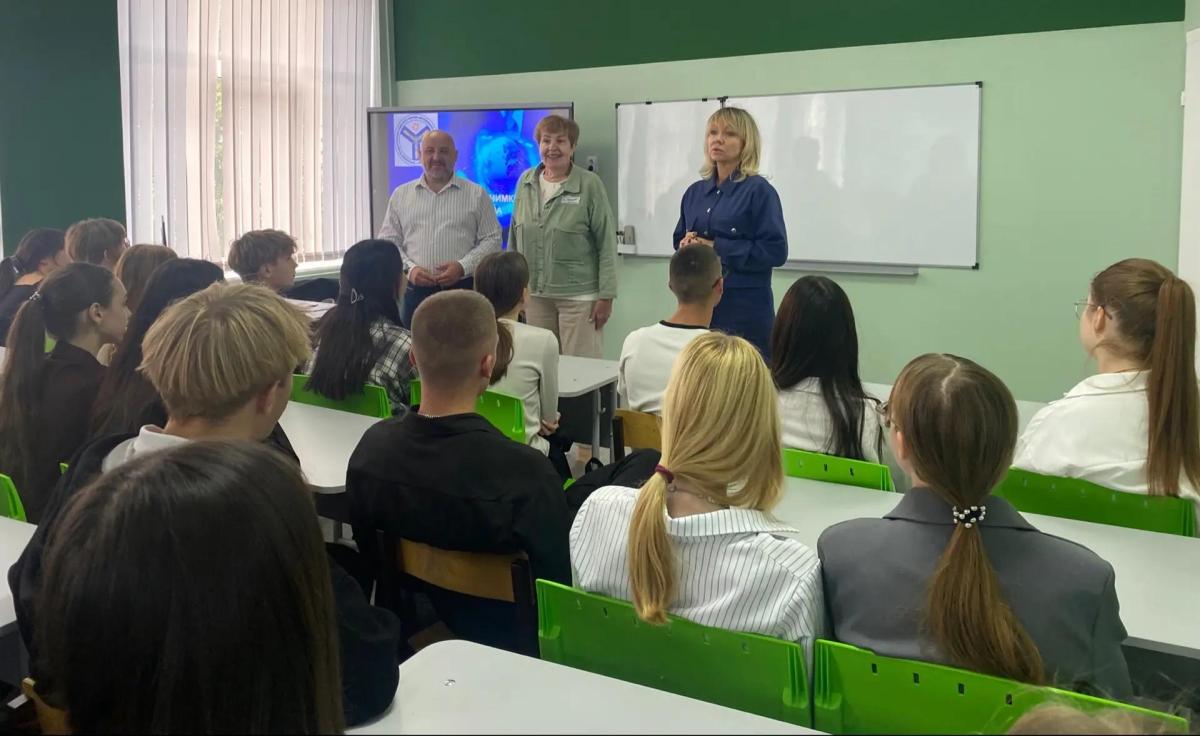 Школьники Ершова узнали о перспективах обучения в «Вавиловских агроклассах»