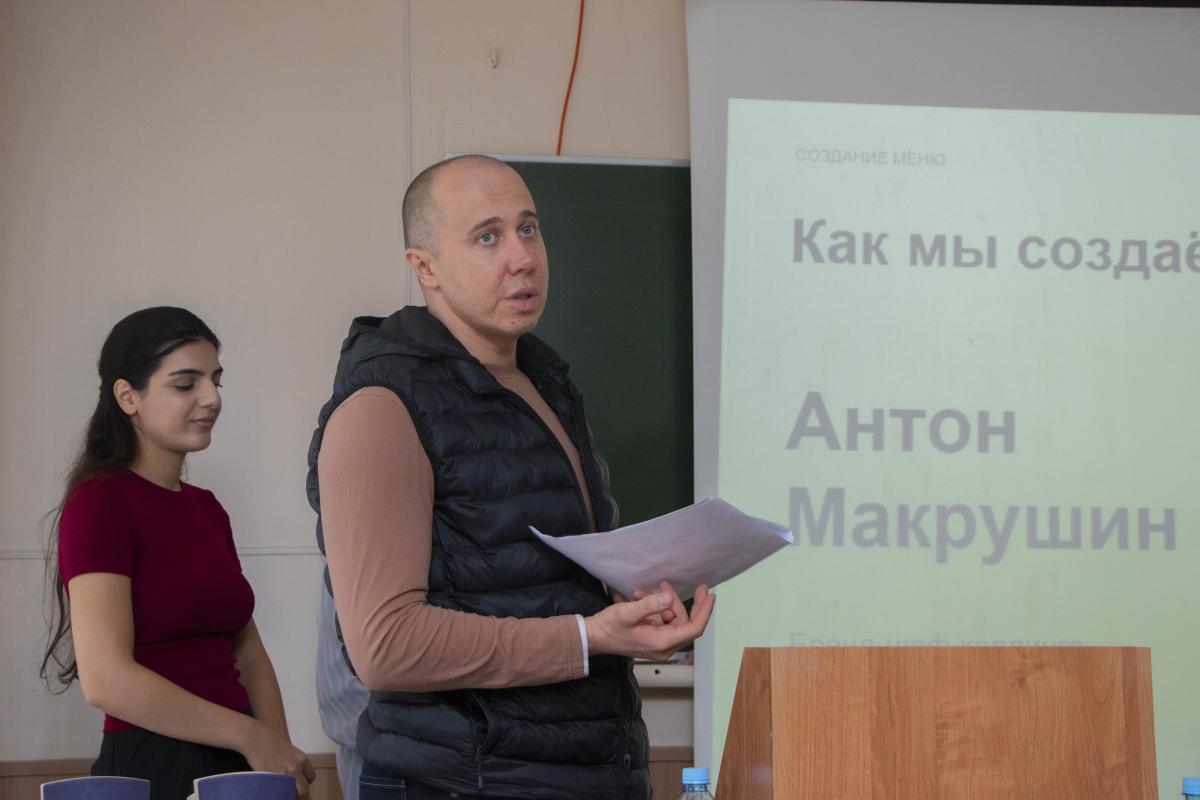 Центр карьеры и холдинг «Новрузов Групп» провели совместное мероприятие для студентов Фото 6 Центр карьеры и холдинг «Новрузов Групп» провели совместное мероприятие для студентов Фото 6