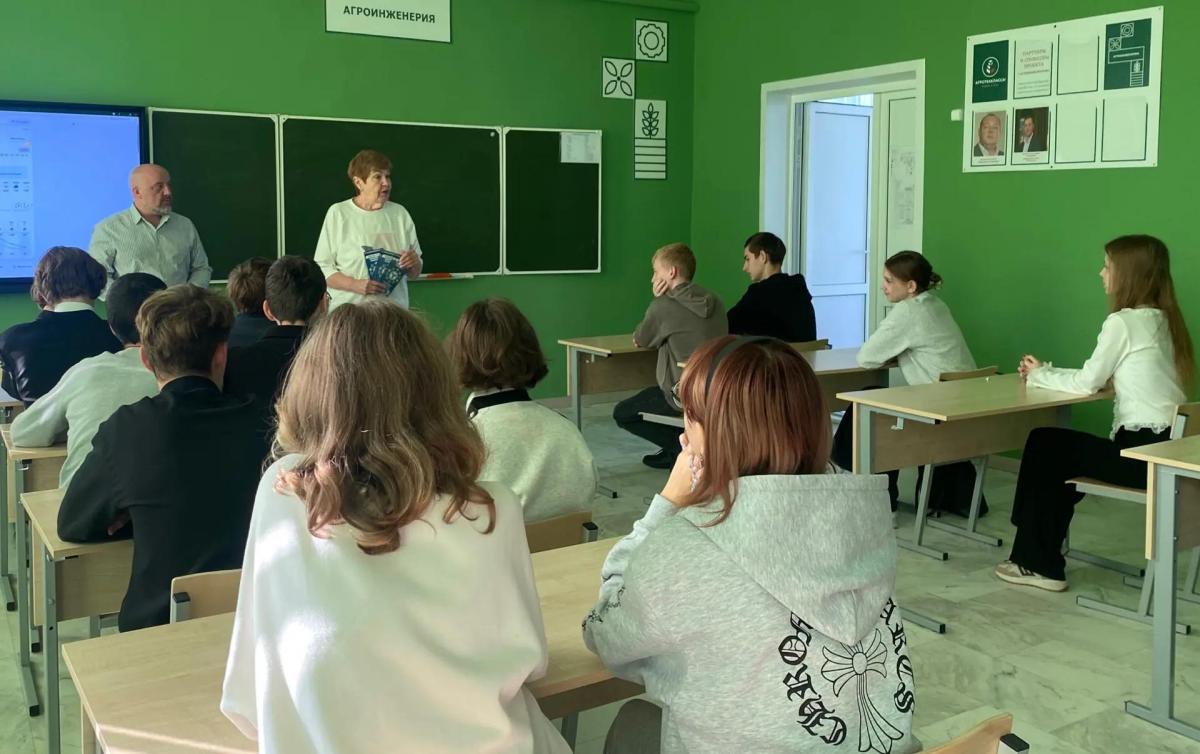 Продолжается реализация программы «Вавиловские агроклассы» в районных школах Фото 13 Продолжается реализация программы «Вавиловские агроклассы» в районных школах Фото 13