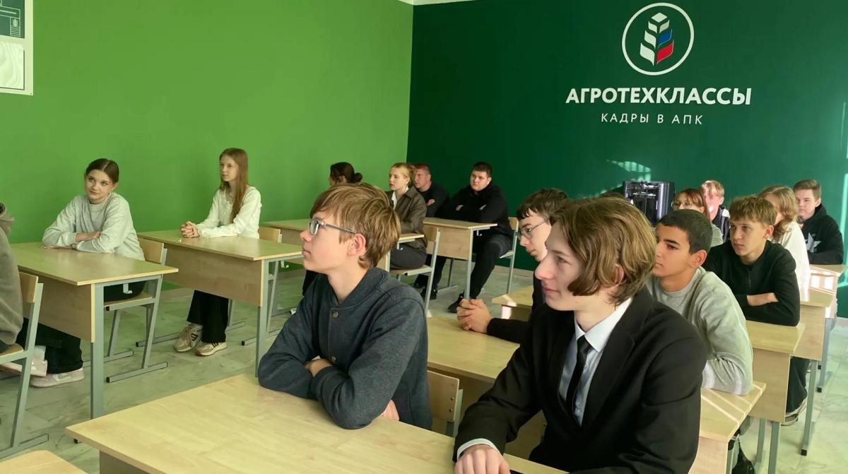 Продолжается реализация программы «Вавиловские агроклассы» в районных школах Фото 14 Продолжается реализация программы «Вавиловские агроклассы» в районных школах Фото 14