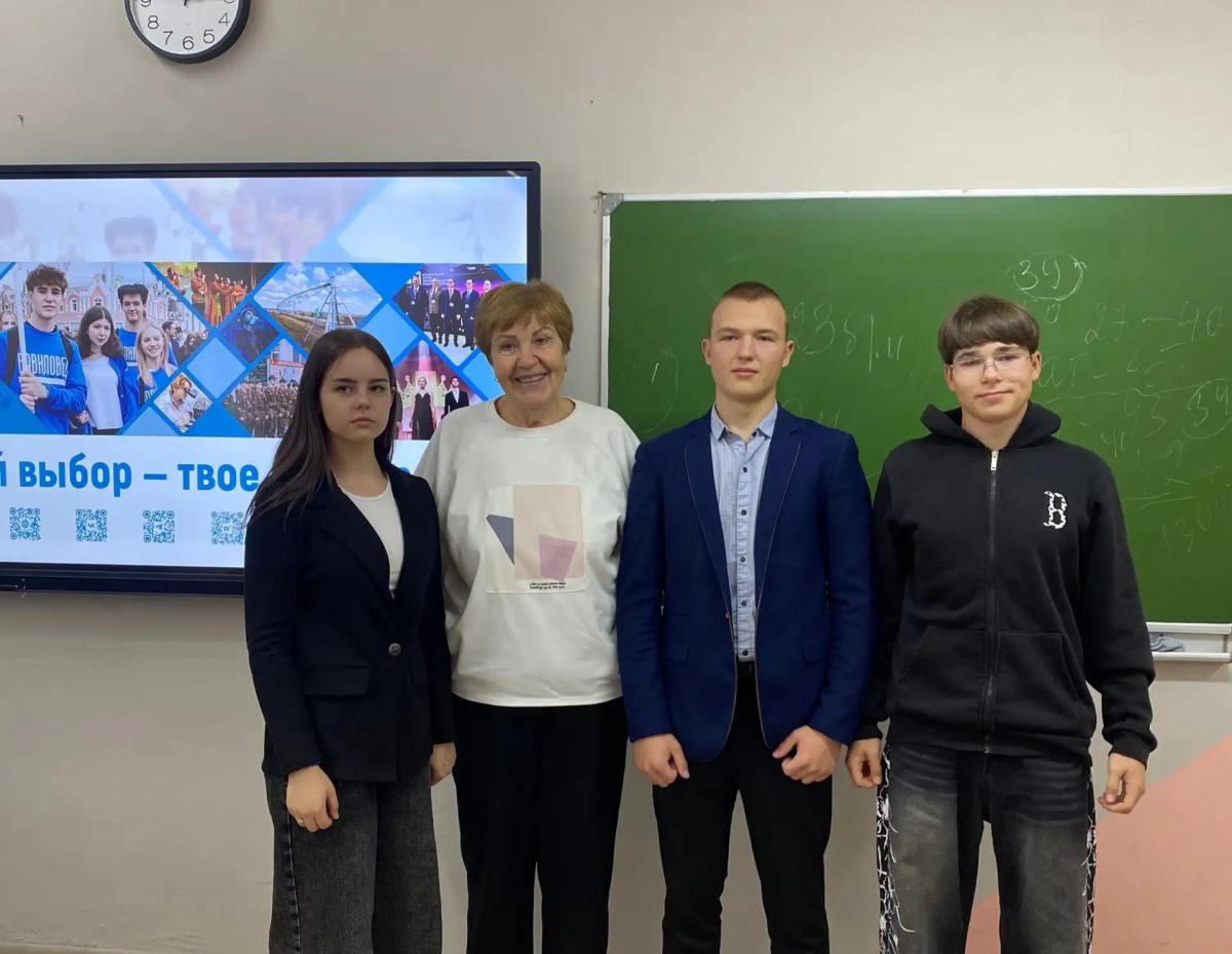 Продолжается реализация программы «Вавиловские агроклассы» в районных школах Фото 1