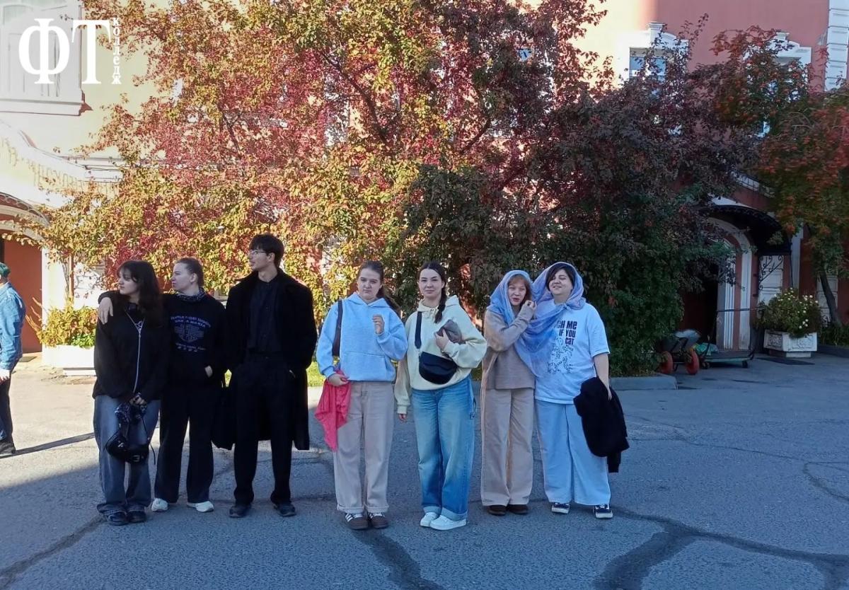 Студенты Финансово-технологического колледжа оказали волонтерскую помощь в организации трапезы на праздник Покрова Пресвятой Богородицы Фото 6 Студенты Финансово-технологического колледжа оказали волонтерскую помощь в организации трапезы на праздник Покрова Пресвятой Богородицы Фото 6