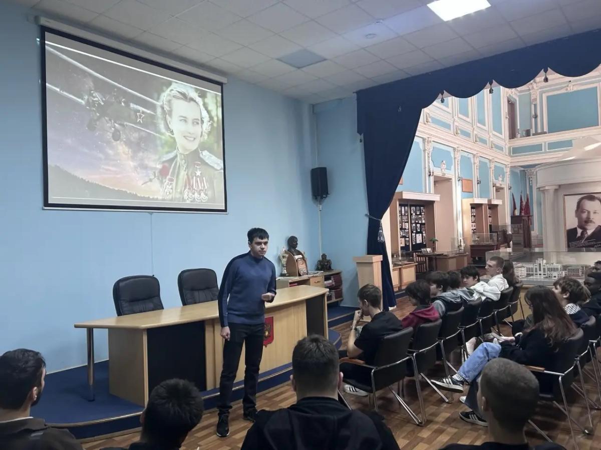Тематический вечер «Мужество и нежность. Подвиг женских авиаполков в годы Великой Отечественной войны» Фото 2 Тематический вечер «Мужество и нежность. Подвиг женских авиаполков в годы Великой Отечественной войны» Фото 2