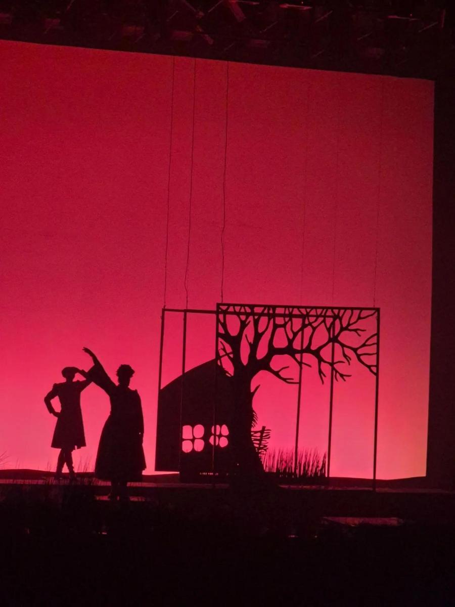 Культурное просвещение: студенты в Театре юного зрителя Фото 4 Культурное просвещение: студенты в Театре юного зрителя Фото 4